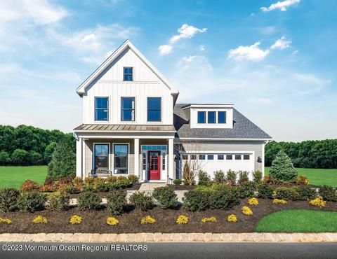 75 Grandview Cir, Farmingdale, NJ 07727