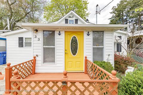 33 Gladney Ave, Toms River, NJ 08753