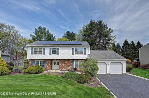 12 Overhill Dr, Marlboro, NJ 07746