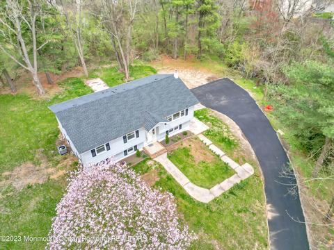 40 Strickland Rd, Freehold, NJ 07728