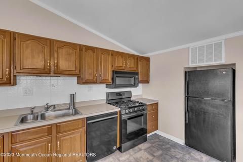 545 Windsor Ave, Maple Shade, NJ 08052 photo 22