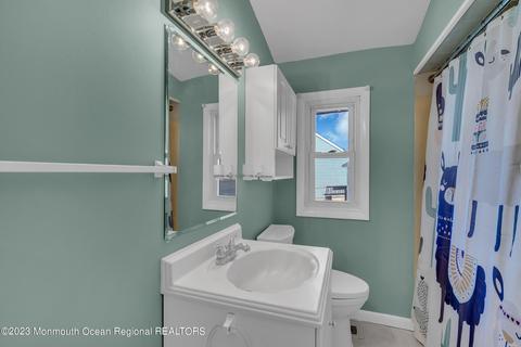 545 Windsor Ave, Maple Shade, NJ 08052 photo 25