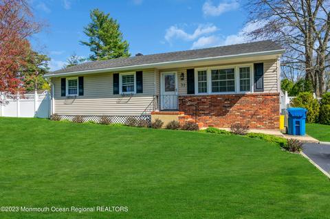 37 Locust Ave, Jackson, NJ 08527