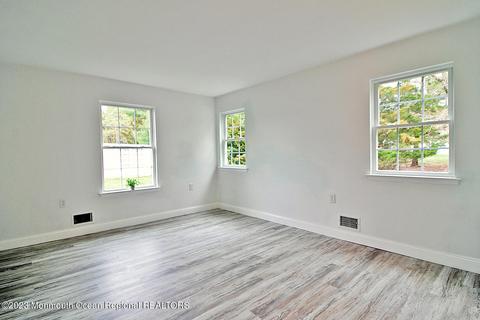 13 Lancaster Ct, Forked River, NJ 08731 photo 21
