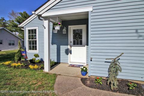 13 Lancaster Ct, Forked River, NJ 08731 photo 4