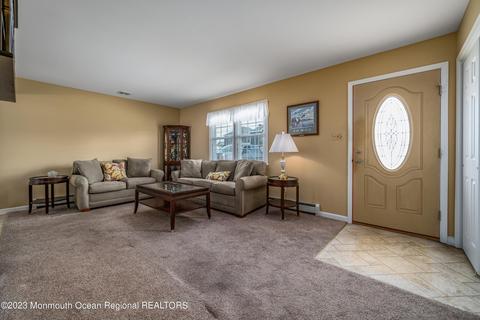 812 Wave Dr, Forked River, NJ 08731 photo 4