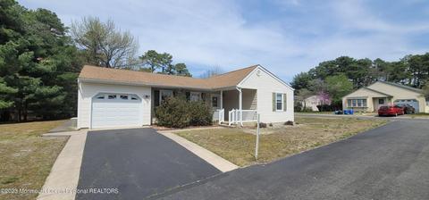76 Milford Ave, Manchester, NJ 08759