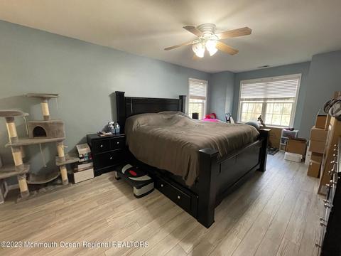 802 Meadow Ct, Helmetta, NJ 08828 photo 11