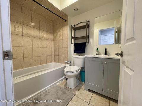 802 Meadow Ct, Helmetta, NJ 08828 photo 15