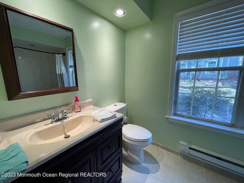 802 Meadow Ct, Helmetta, NJ 08828 photo 12