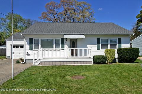 116 Grover Rd, Toms River, NJ 08753