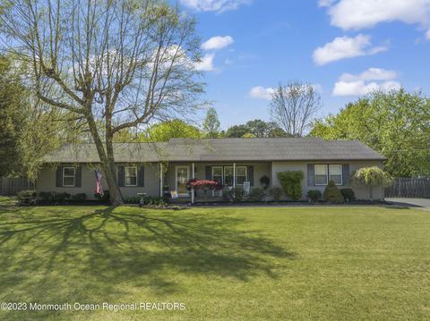 816 Harmony Rd, Jackson, NJ 08527