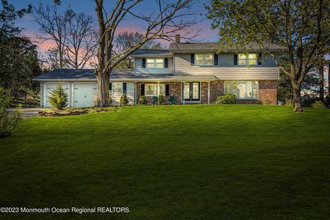 303 Forest Hill Dr, Absecon, NJ 08201