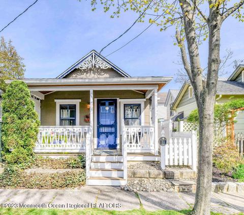 114 Delaware Ave #B, Ocean Grove, NJ 07756