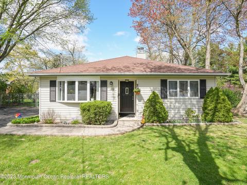 728 First St, Middletown, NJ 07748