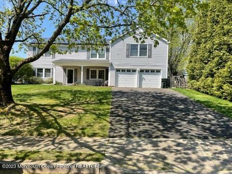 53 Girard St, Marlboro, NJ 07746