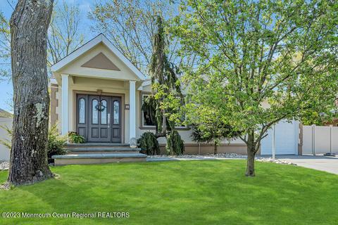 4 E Susan St, Hazlet, NJ 07730