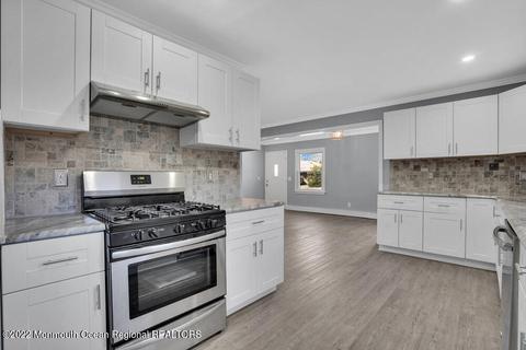 2285 Hovsons Blvd, Toms River, NJ 08753