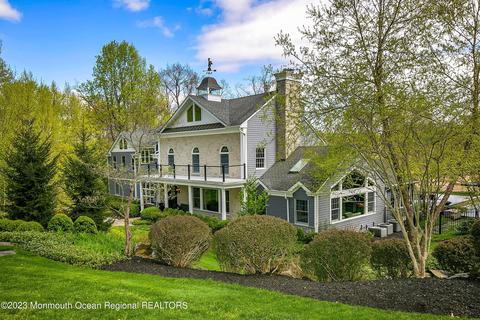 17 Club Way, Red Bank, NJ 07701