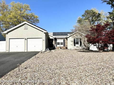 158 Sextant Rd, Manahawkin, NJ 08050