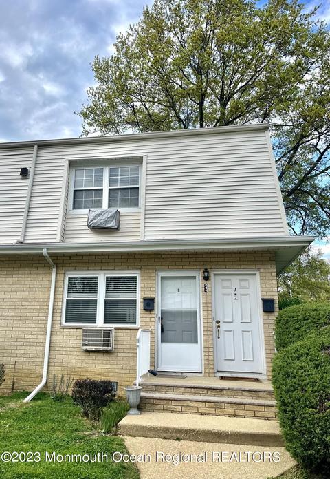 94 White St #B, Eatontown, NJ 07724