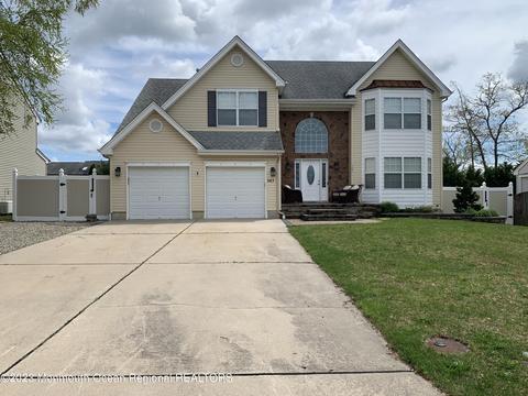 143 Barracuda Rd, Stafford, NJ 08050