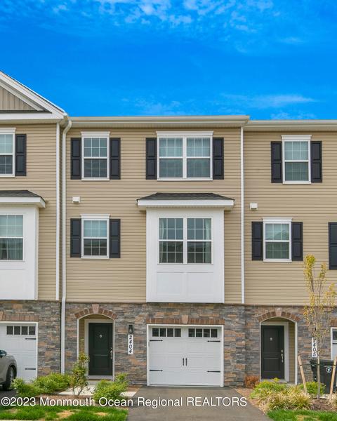 2404 Evans Ln, Middletown, NJ 07748
