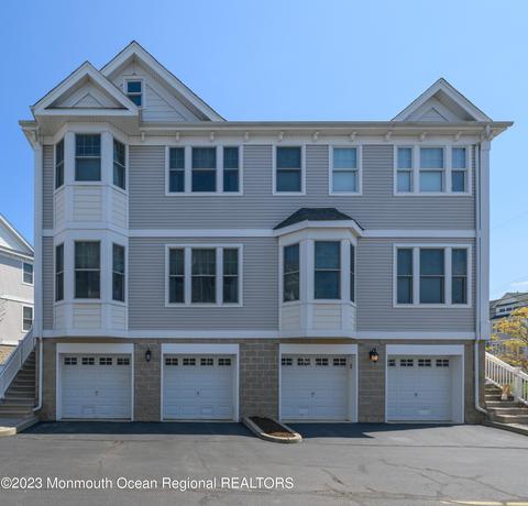 797 Port Monmouth Rd, Port Monmouth, NJ 07758