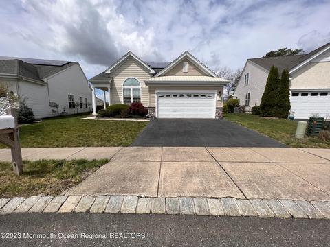 43 Mayport Ct, Barnegat, NJ 08005