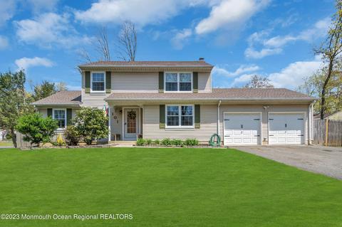 101 Johnathan Rd, Manchester, NJ 08759