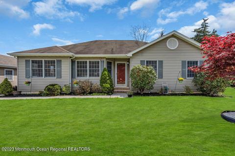 18 Laurel Ln, Little Egg Harbor, NJ 08087