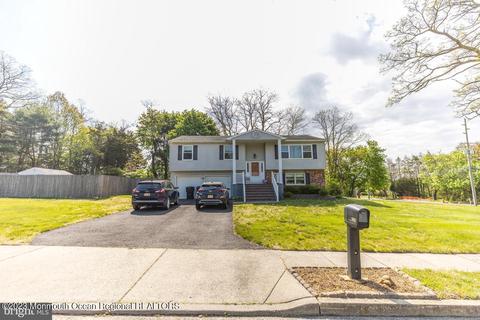 600 Sunshine Ct, Brick, NJ 08724