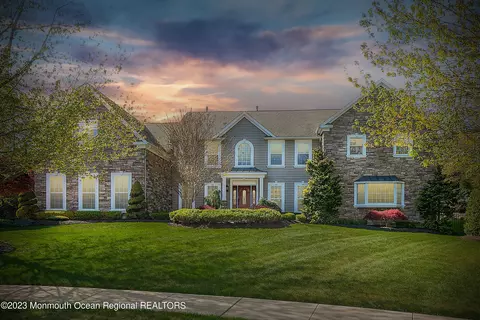 1367 Bridport Dr, Toms River, NJ 08755