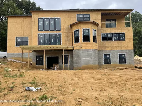 16 Round Hl, Holmdel, NJ 07733