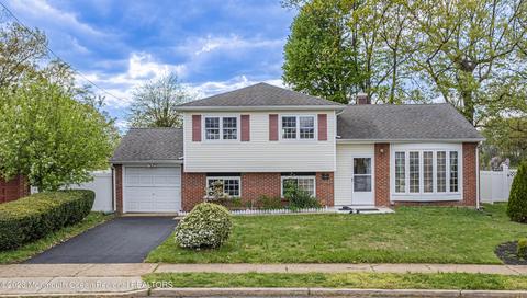 10 Ovington Dr, Hamilton, NJ 08620