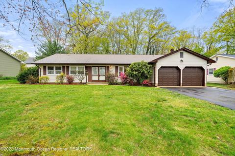 11 N Tunesbrook Dr, Toms River, NJ 08753