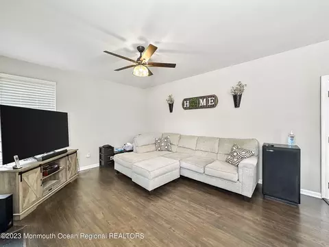 32 Lancaster Way, Jackson, NJ 08527 photo 11