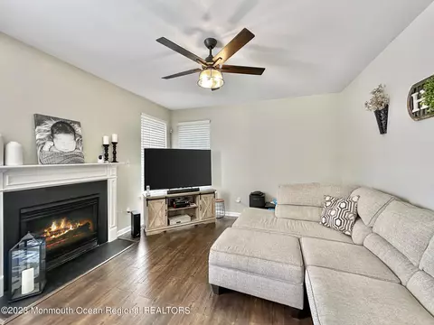 32 Lancaster Way, Jackson, NJ 08527 photo 9