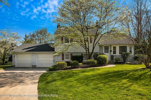 33 Frost Cir, Middletown, NJ 07748