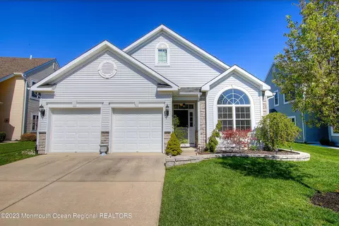 100 Spring Lake Blvd, Waretown, NJ 08758