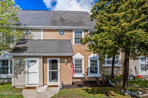302 Beach Plum Ct, Tuckerton, NJ 08087