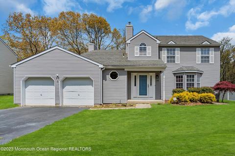1296 Beauchamps Pl, Toms River, NJ 08753