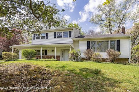 1 Buttonwood Rd, Middletown, NJ 07748