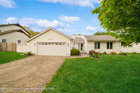 134 Cedarbrook Ln, Little Egg Harbor, NJ 08087