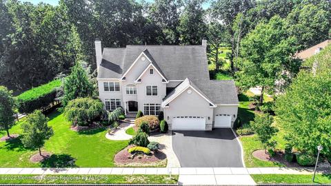 58 Hedgerow Ln, Manalapan, NJ 07726