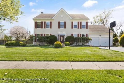 91 Seton Hall Dr, Freehold, NJ 07728