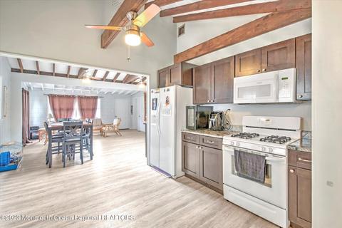 524 E Bayview Ave, Ocean Gate, NJ 08740 photo 7