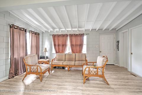 524 E Bayview Ave, Ocean Gate, NJ 08740 photo 3