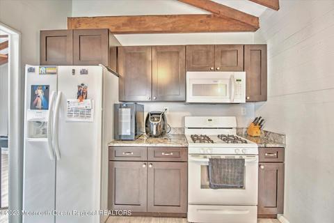 524 E Bayview Ave, Ocean Gate, NJ 08740 photo 10