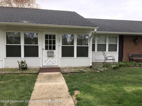 1044 Aberdeen Dr # B, Lakewood, NJ 08701
